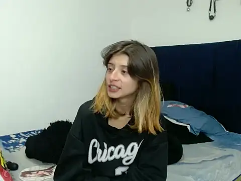 KratosAfroditacs live sex cam