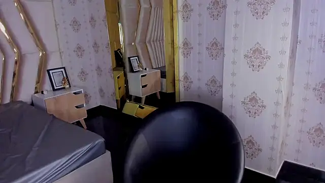 Qeen_blackk's cam snapshot