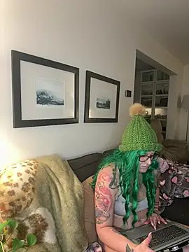 DaisyBlake's cam snapshot