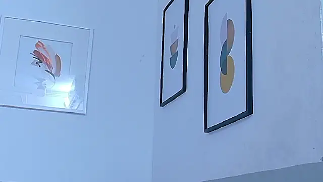 cutepetitee's cam snapshot