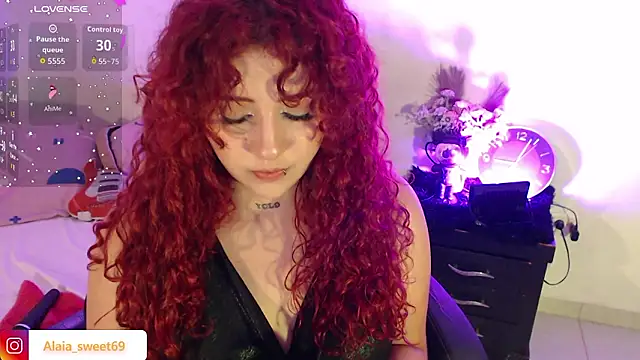 alaia_sweetxxx's cam snapshot