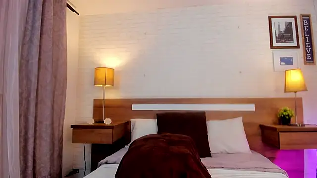 JenniferAuriston live sex cam