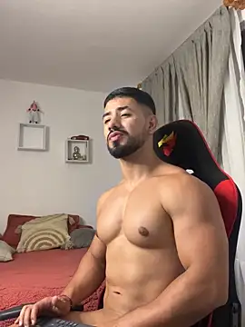 Ezzio_Scolaro live sex cam