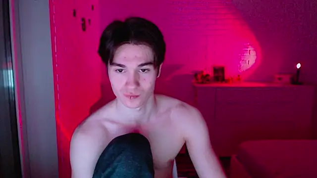 MarkusDean live sex cam