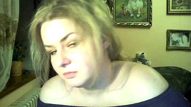 HollyxPretty's cam snapshot