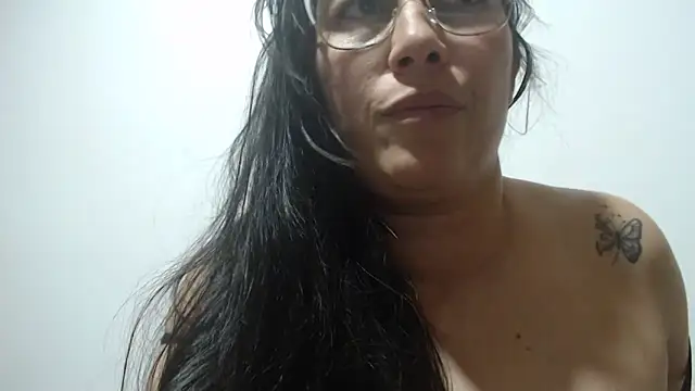 andreaisis2's cam snapshot