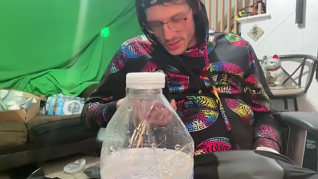 MasterDaddyCool's cam snapshot