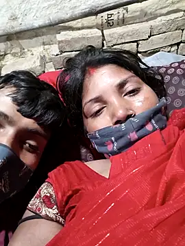 Indiandesicouple155's cam snapshot