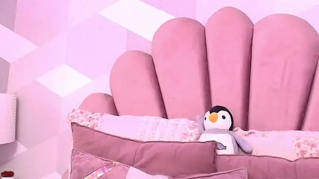 KylieMonnett's cam snapshot