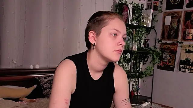 BevHanni's cam snapshot