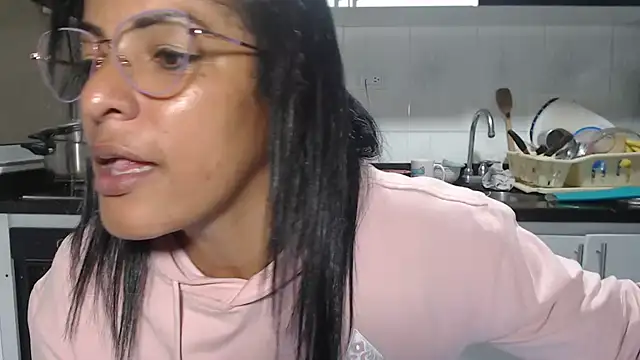 kateleyagrey's cam snapshot