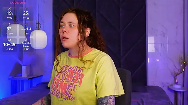 SophiePure live sex cam