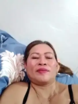 merr_ann123's cam snapshot