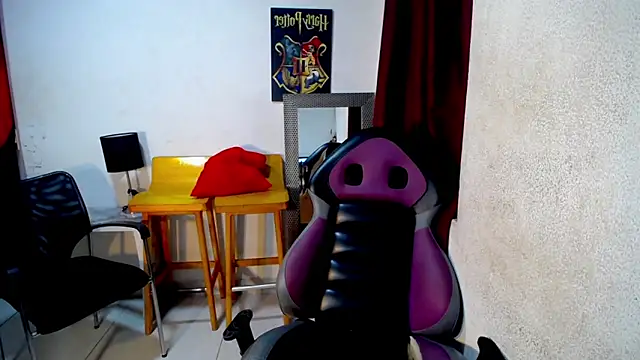 diabla_sexyboobs live sex cam