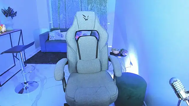 FlexyFox live sex cam