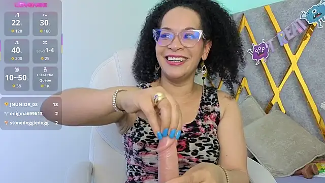 Cintiia_Holmes live sex cam