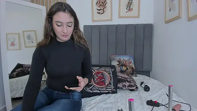 Alice_Dickinssonn's cam snapshot