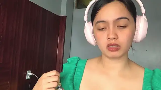 ChristiniaWins's cam snapshot