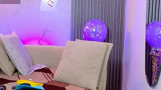 kiaratentation's cam snapshot