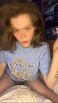 YourEnglishRose's cam snapshot