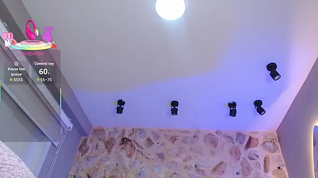 EmilyReddoll's cam snapshot