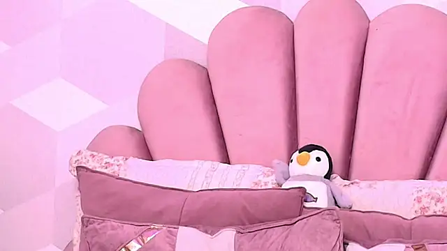 KylieMonnett live sex cam