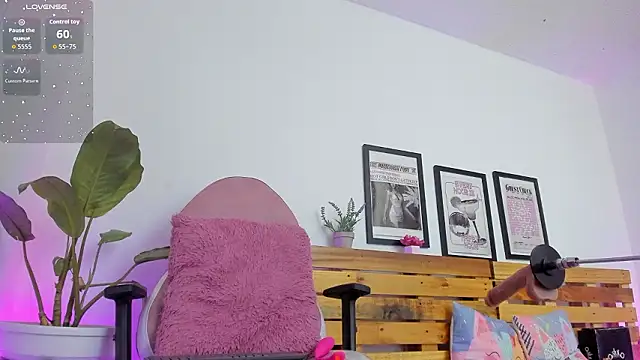 Alisson_Boobs_'s cam snapshot