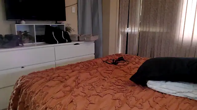 Arseralian's cam snapshot