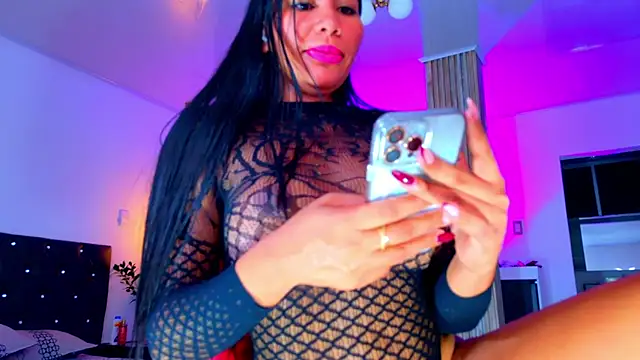 SQUIRT4UMEGAN live sex cam