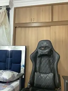 _CamiloBass's cam snapshot