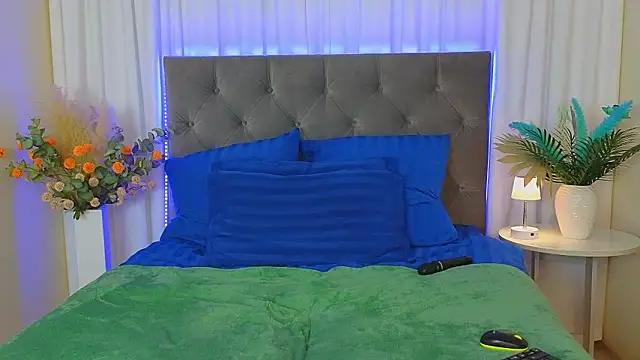 Ariana_Petite's cam snapshot