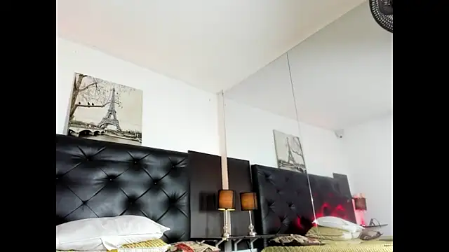 Kymy_marquez's cam snapshot