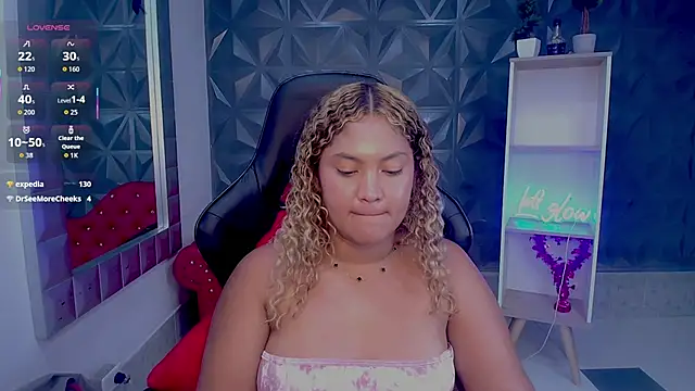 Cristal_War's cam snapshot