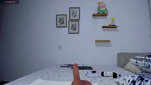 sarita_bigbooty_'s cam snapshot