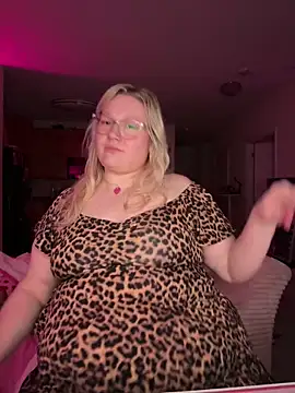 PiggyRose live sex cam