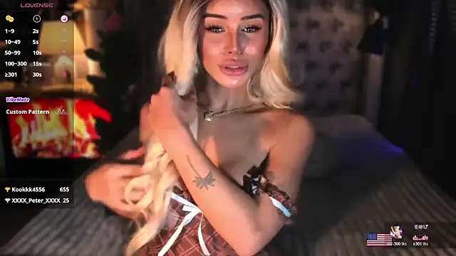 ZyraGoddes live sex cam