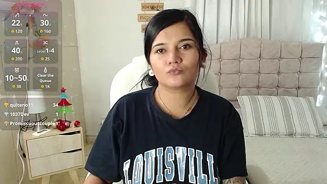 mia_traveluxe's cam snapshot