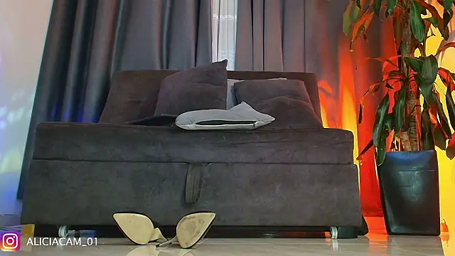 Aliciawonderxx's cam snapshot