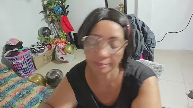 Mrs_mommy_'s cam snapshot