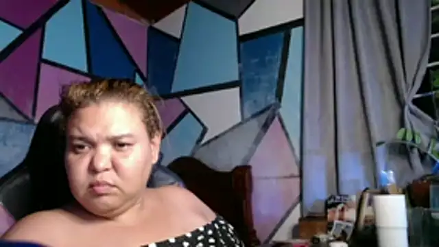 Sherlynn01's cam snapshot