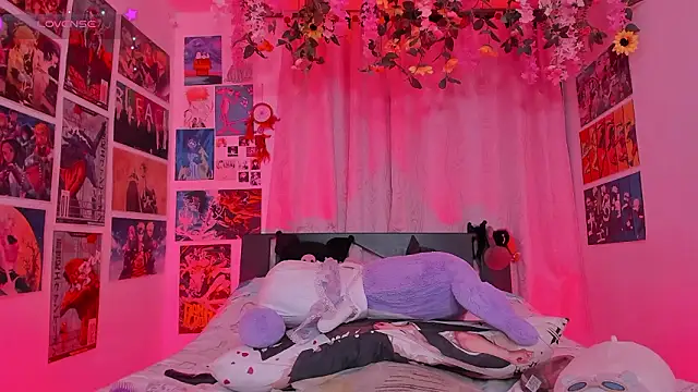 MissCurvyTop's cam snapshot