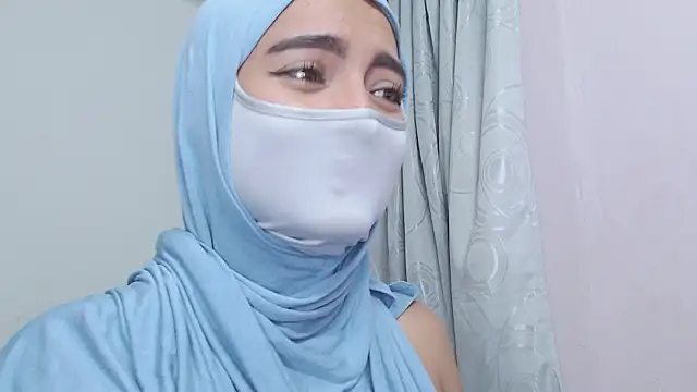 jade_nassar's cam snapshot