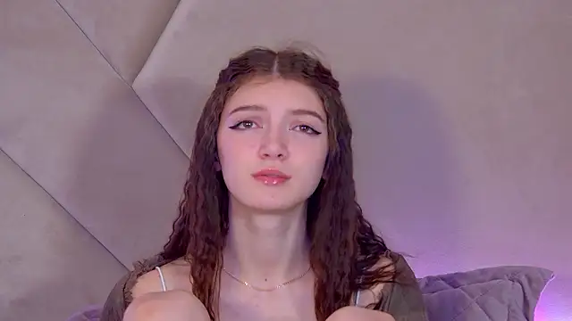 SophiaProve's cam snapshot