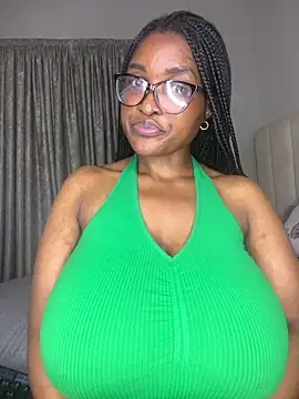 Bustygoddess32's cam snapshot