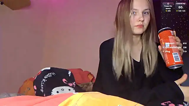 KarinRobertson live sex cam