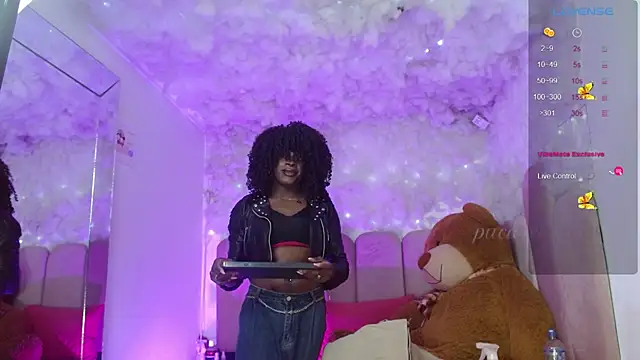 puca_ebony live sex cam