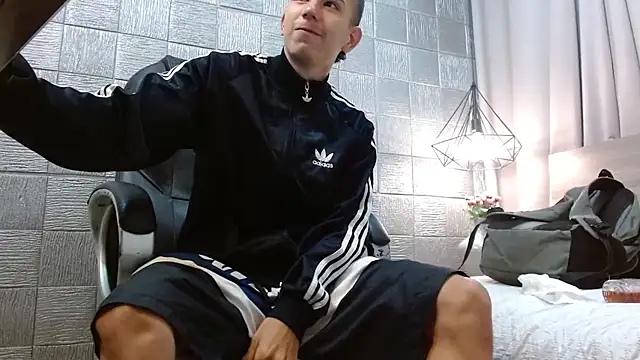 JackSwan18 live sex cam