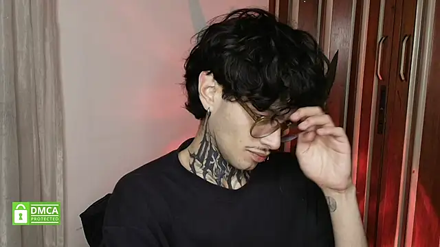 Bastiel_'s cam snapshot