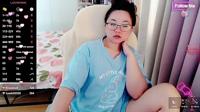 MCutie_'s cam snapshot