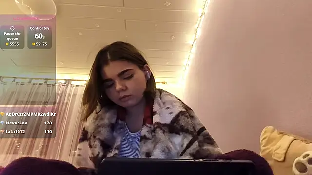 Mona_Slearys live sex cam